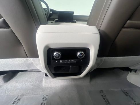 Used 2024 GMC Acadia Denali AWD/4WD image 27