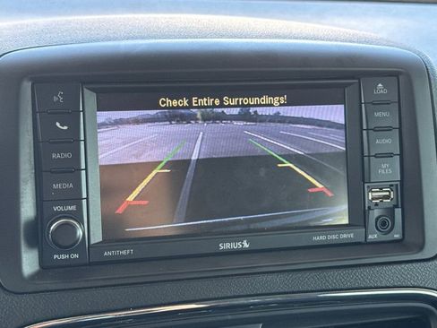 Used 2018 Dodge Grand Caravan SE w/ UConnect Hands-Free Group image 28