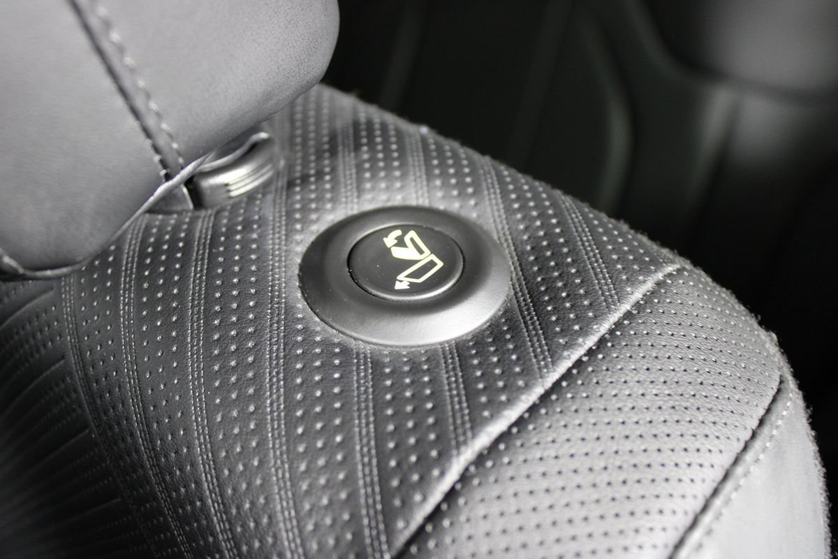 Used 2025 Hyundai Palisade SEL FWD image 28