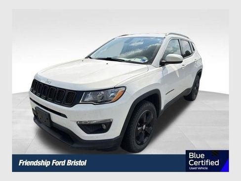Used 2019 Jeep Compass Latitude w/ Popular Equipment Group AWD/4WD image 1