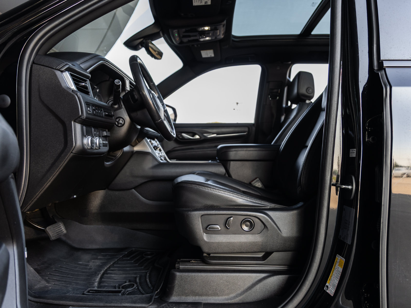 Used 2021 GMC Yukon Denali w/ Denali Premium Package RWD image 19