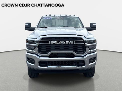 Certified 2025 RAM 2500 Tradesman AWD/4WD image 9