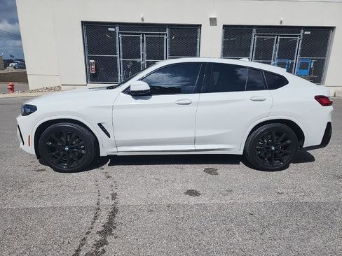 Certified 2025 BMW X4 xDrive30i w/ M Sport Package AWD/4WD image 5