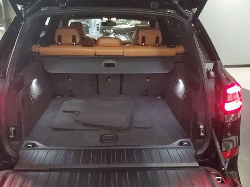 Used 2022 BMW X5 xDrive40i w/ M Sport Package AWD/4WD image 10