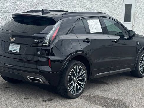 Used 2024 Cadillac XT4 Sport FWD image 3