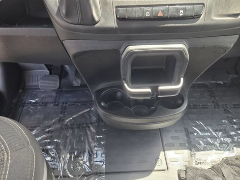 Used 2025 RAM ProMaster 2500 w/ U-Haul Equipment Group FWD image 22