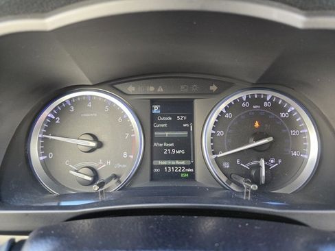 Used 2017 Toyota Highlander XLE image 18