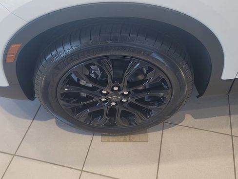 New 2025 Chevrolet Blazer LT w/ Convenience Package image 6