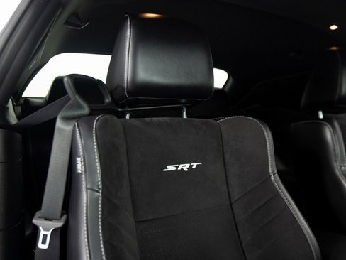 Used 2015 Dodge Challenger SRT Hellcat image 30