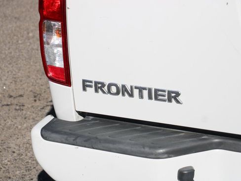 Used 2017 Nissan Frontier S image 36