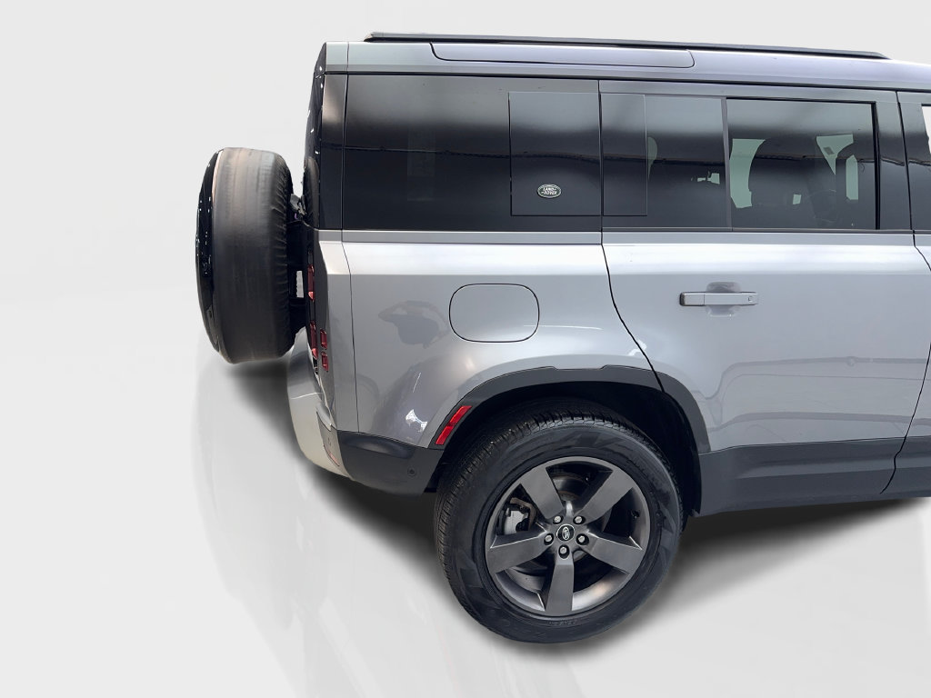 Used 2024 Land Rover Defender 110 S AWD/4WD image 18
