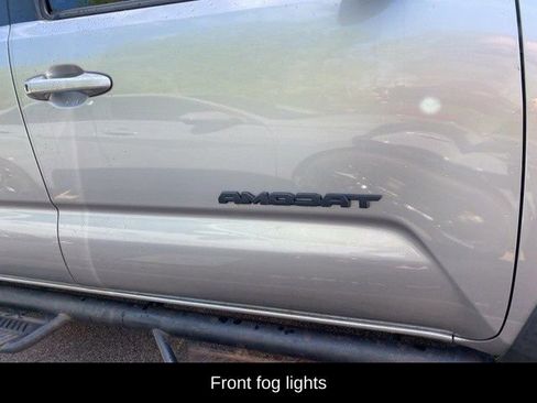 Used 2021 Toyota Tacoma TRD Off-Road image 3