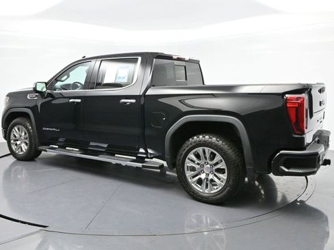 Used 2021 GMC Sierra 1500 Denali w/ Driver Alert Package II AWD/4WD image 5