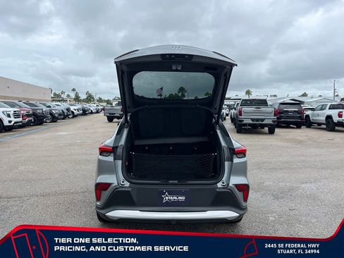 Used 2025 Buick Envista Preferred w/ Convenience II Package FWD image 16