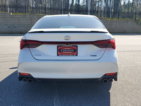 Used 2020 Toyota Avalon XSE image 5