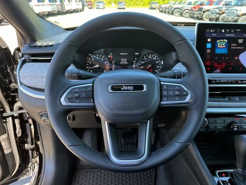 New 2024 Jeep Compass Latitude w/ Sun and Sound Group image 27