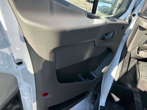 Used 2024 Ford Transit 350 XLT image 15