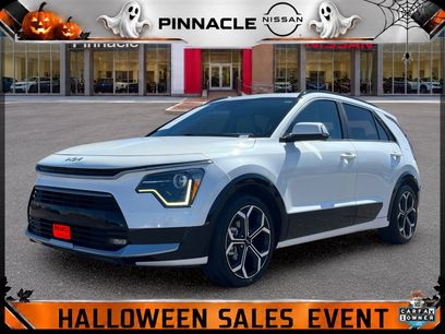 Used 2024 Kia Niro EX Touring
