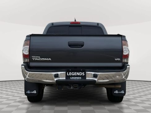 Used 2015 Toyota Tacoma 4x4 Double Cab w/ TRD Off-Road Package image 5