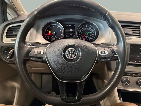 Used 2016 Volkswagen Golf SE FWD image 17