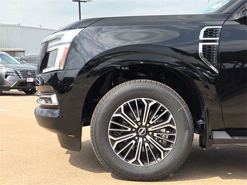 New 2025 Nissan Armada Platinum w/ Convenience Package image 5