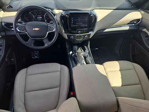 Certified 2023 Chevrolet Traverse LT w/ LPO, Cargo Package FWD image 17