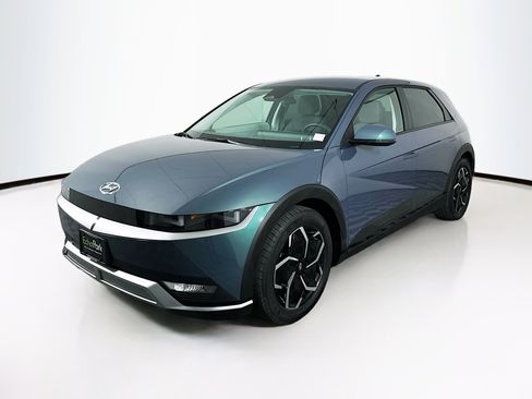 Used 2024 Hyundai Ioniq 5 SEL image 3