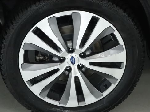 Used 2020 Subaru Ascent Touring w/ Popular Package #3 AWD/4WD image 12