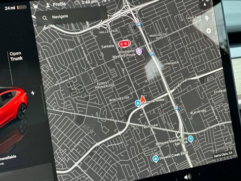 Used 2023 Tesla Model 3 Standard Range image 18