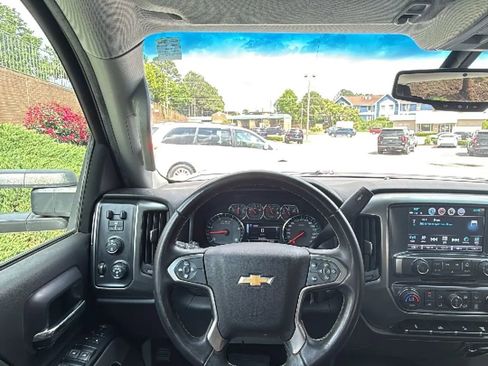 Used 2019 Chevrolet Silverado 2500 LT AWD/4WD image 25