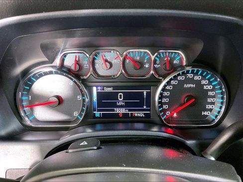 Used 2018 Chevrolet Silverado 1500 LT w/ All Star Edition image 28