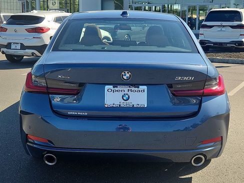 Used 2026 BMW 330i xDrive Sedan w/ Convenience Package AWD/4WD image 5