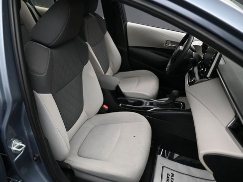 Used 2020 Toyota Corolla LE image 41