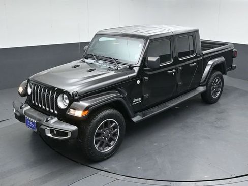 Used 2021 Jeep Gladiator Overland w/ Cold Weather Group image 40