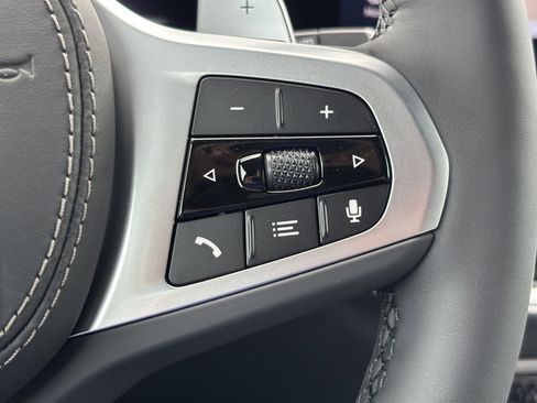 Used 2026 BMW X5 sDrive40i w/ Executive Package image 22