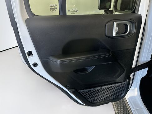 Used 2023 Jeep Wrangler Sahara w/ Cold Weather Group image 26