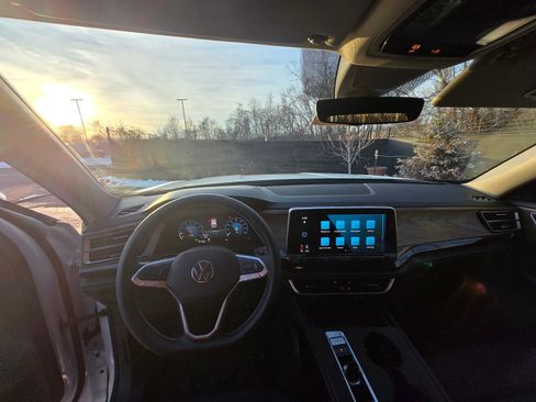 New 2026 Volkswagen Atlas SE image 19