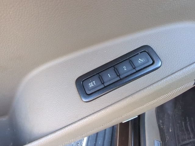 Used 2018 Chevrolet Suburban Premier AWD/4WD image 14