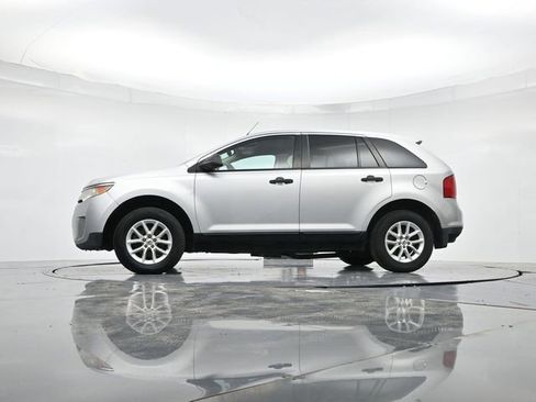 Used 2013 Ford Edge SE FWD image 35