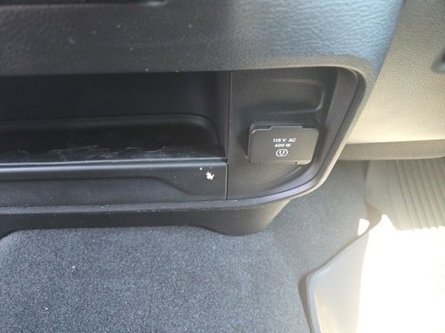 New 2025 RAM 2500 Tradesman image 37