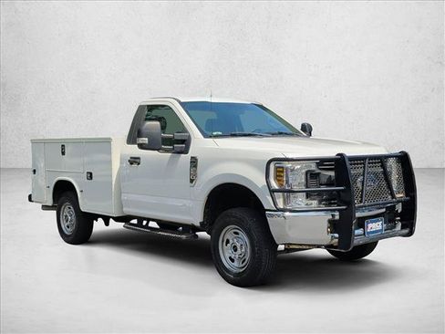 Used 2019 Ford F250 XL w/ XL Value Package AWD/4WD image 3
