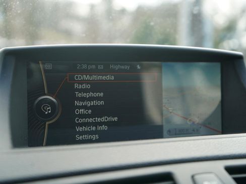 Used 2013 BMW 128i Convertible image 32