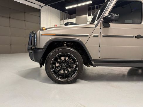 Used 2025 Mercedes-Benz G 550 image 3