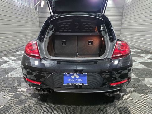 Used 2019 Volkswagen Beetle 2.0T SE FWD image 33