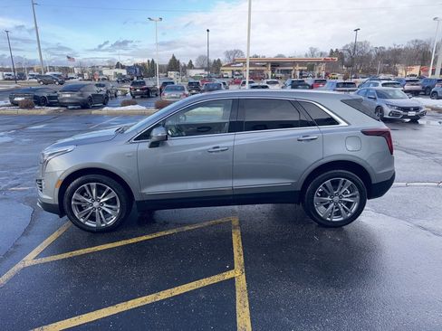 Used 2025 Cadillac XT5 Premium Luxury image 4
