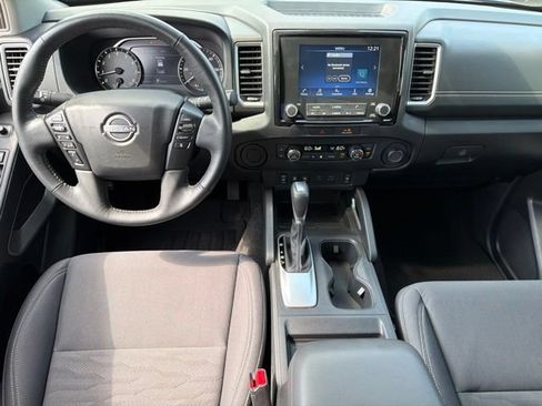 Used 2022 Nissan Frontier SV RWD image 17