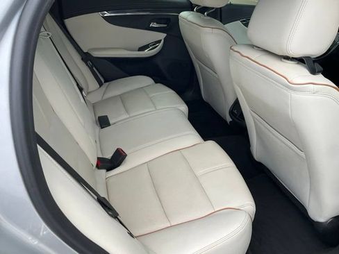 Used 2018 Chevrolet Impala Premier FWD image 9