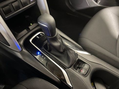 Certified 2025 Toyota Corolla Cross LE image 22