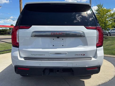 Used 2021 GMC Yukon XL AT4 w/ AT4 Premium Package AWD/4WD image 6