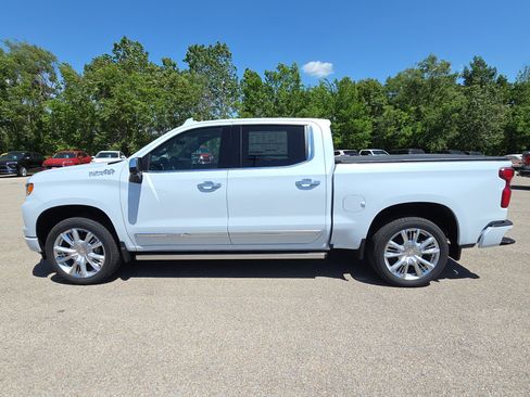 New 2026 Chevrolet Silverado 1500 High Country w/ Technology Package AWD/4WD image 5